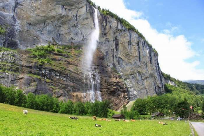 Лаутербруннен – долина 72-х водоспадів (9 фото)