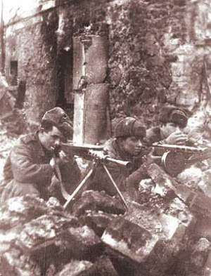 Герой войны, актер - Алексей Смирнов.
