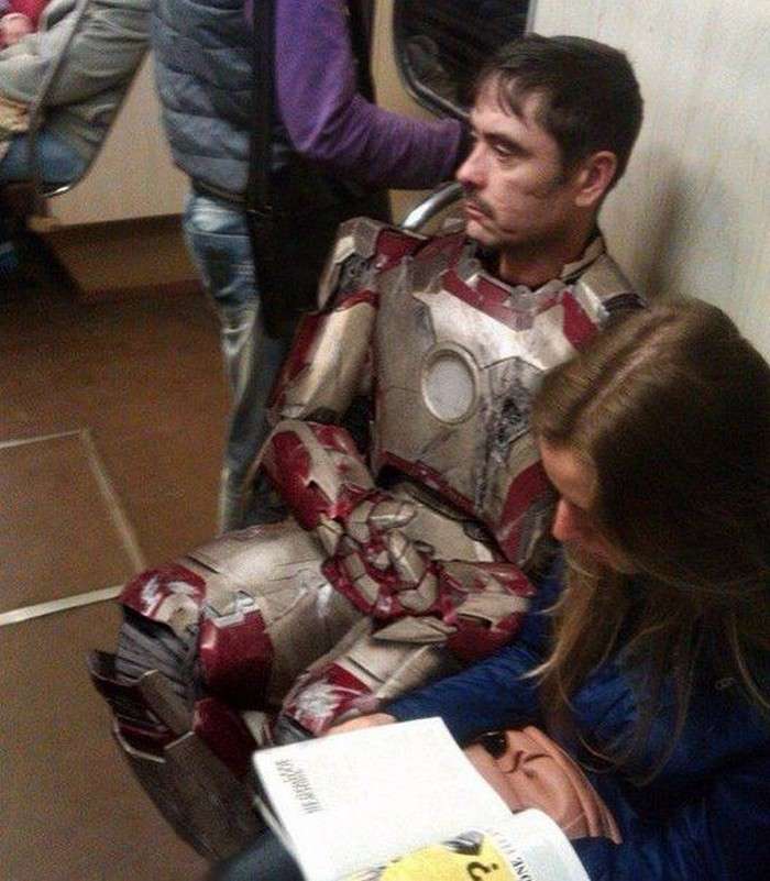 Модники з російського метрополітену (23 фото)