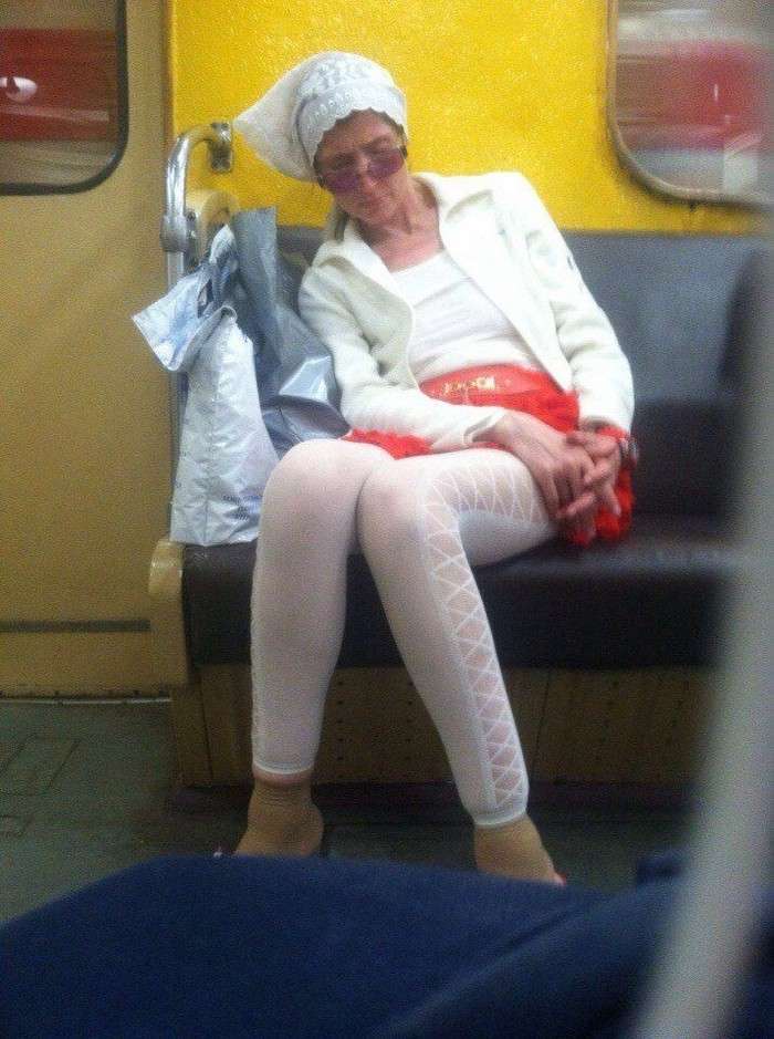 Модники з російського метрополітену (23 фото)