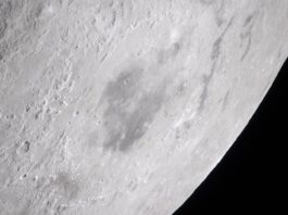 NASA закликає цивільних вчених допомогти у відстеженні ударів метеоритів про Місяць